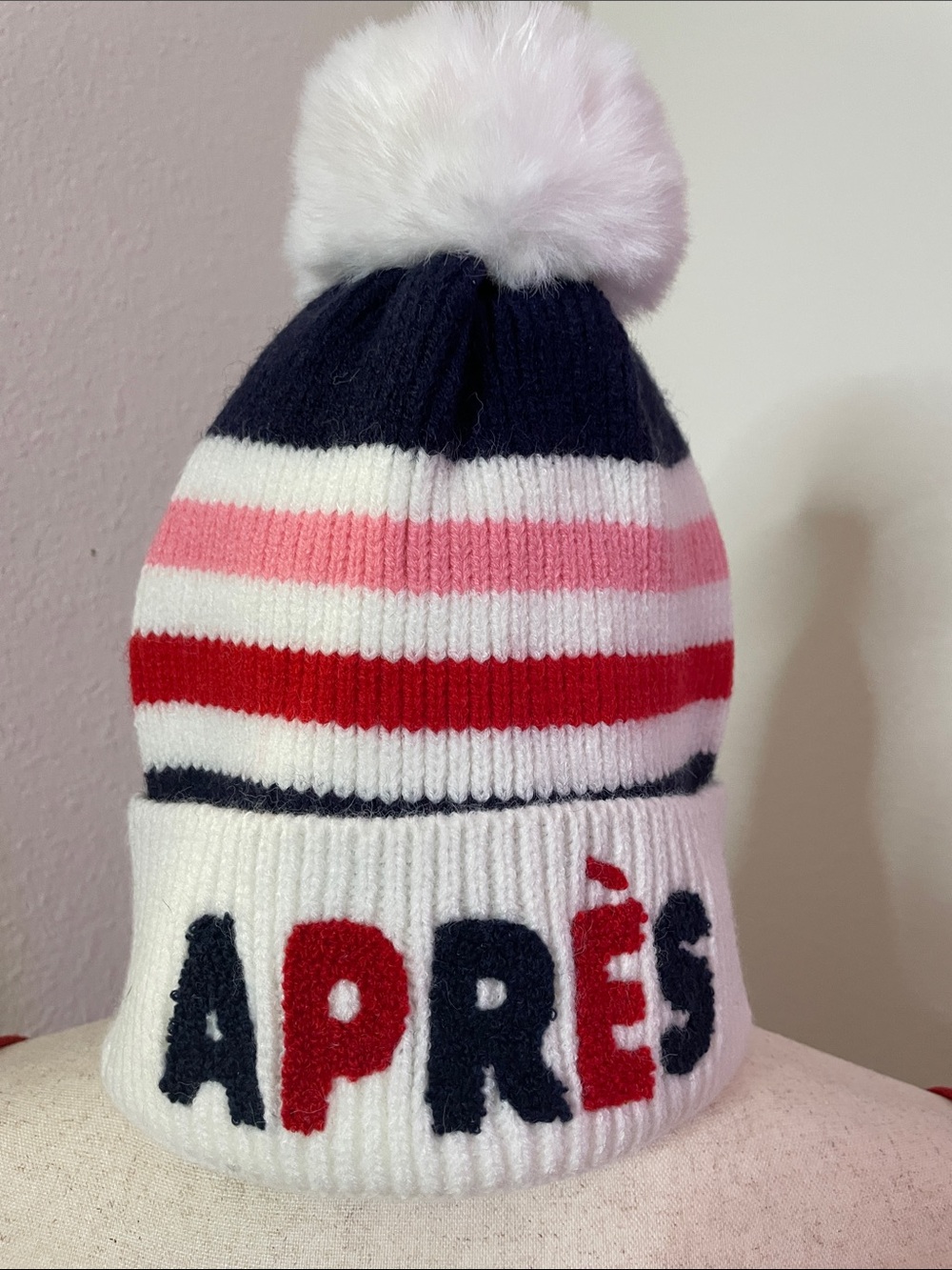 Shiraleah Women’s Après Pom Pom Cuffed Beanie - Navy, White, Red & Pink